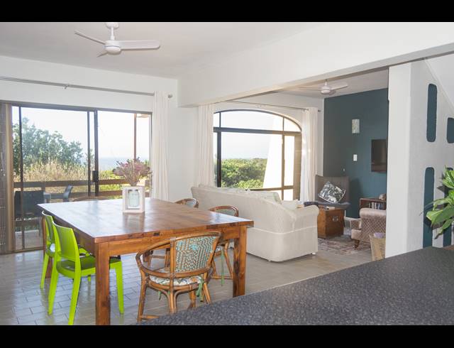 3 BEDROOM TOWNHOUSE FOR SALE IN SCOTTBURGH CENTRAL
